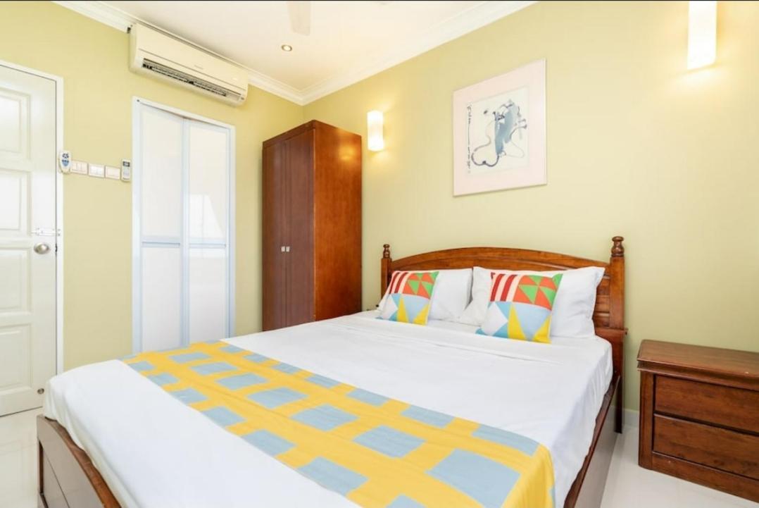 Vip Suite Seaview Batu Ferringhi 1003-2 Bedroom Bagian luar foto